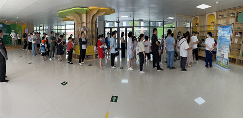 一卡通公司聯(lián)合鄭州地鐵集團(tuán)舉辦 “文明交通你我他，綠色出行進(jìn)校園”活動(dòng)